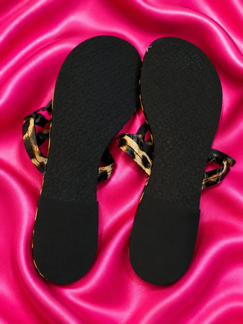 EUC Tory Burch Miller Leopard Sandals